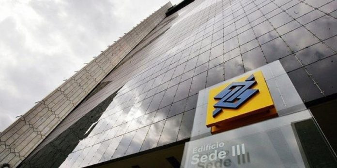 #Pracegover Foto: na imagem há o edificio do Banco do Brasil