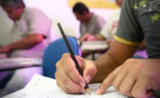 Capivari de Baixo abre inscrições para Educação de Jovens e Adultos