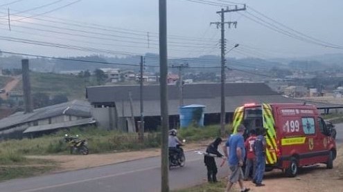 Idoso de 65 anos cai de caminhão e sofre parada cardiorrespiratória, em Jaguaruna
