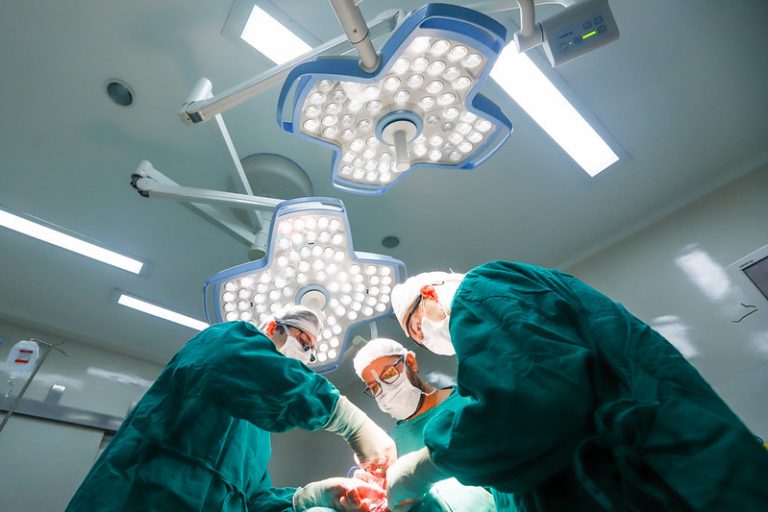Relatório da Saúde indica realização de 100 mil cirurgias eletivas neste ano