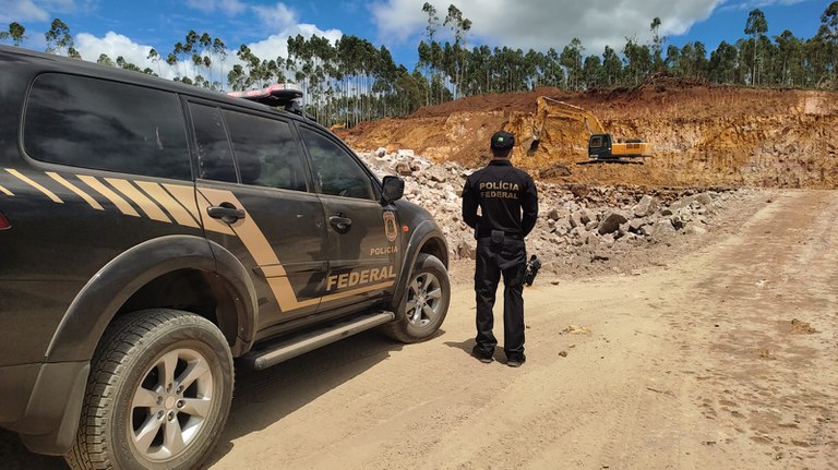 Polícia Federal combate crimes ambientais em Urussanga (SC)