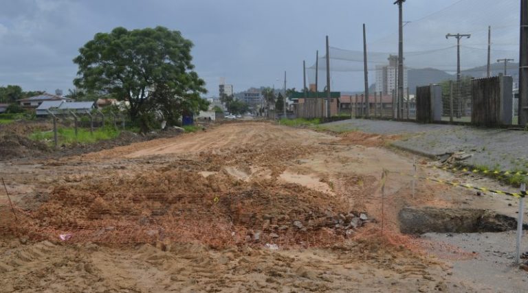 Concluídos os trabalhos de implantação da rede pluvial da Rua Duque de Caxias