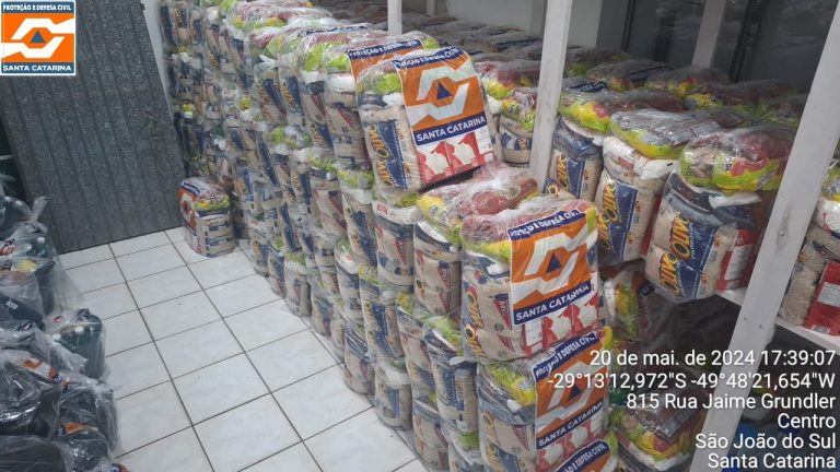 Defesa Civil entrega R$ 194 mil em ajuda humanitária em SC