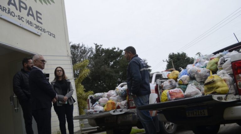 Prefeitura de Tubarão entrega 1.500 quilos de alimentos à APAE